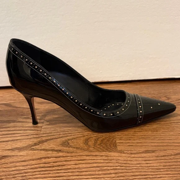 Manolo Blahnik Patent Leather Black Heels - Picture 7 of 10